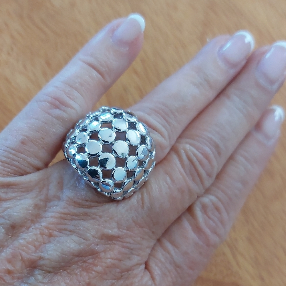 Elegant Silver Women's Ring